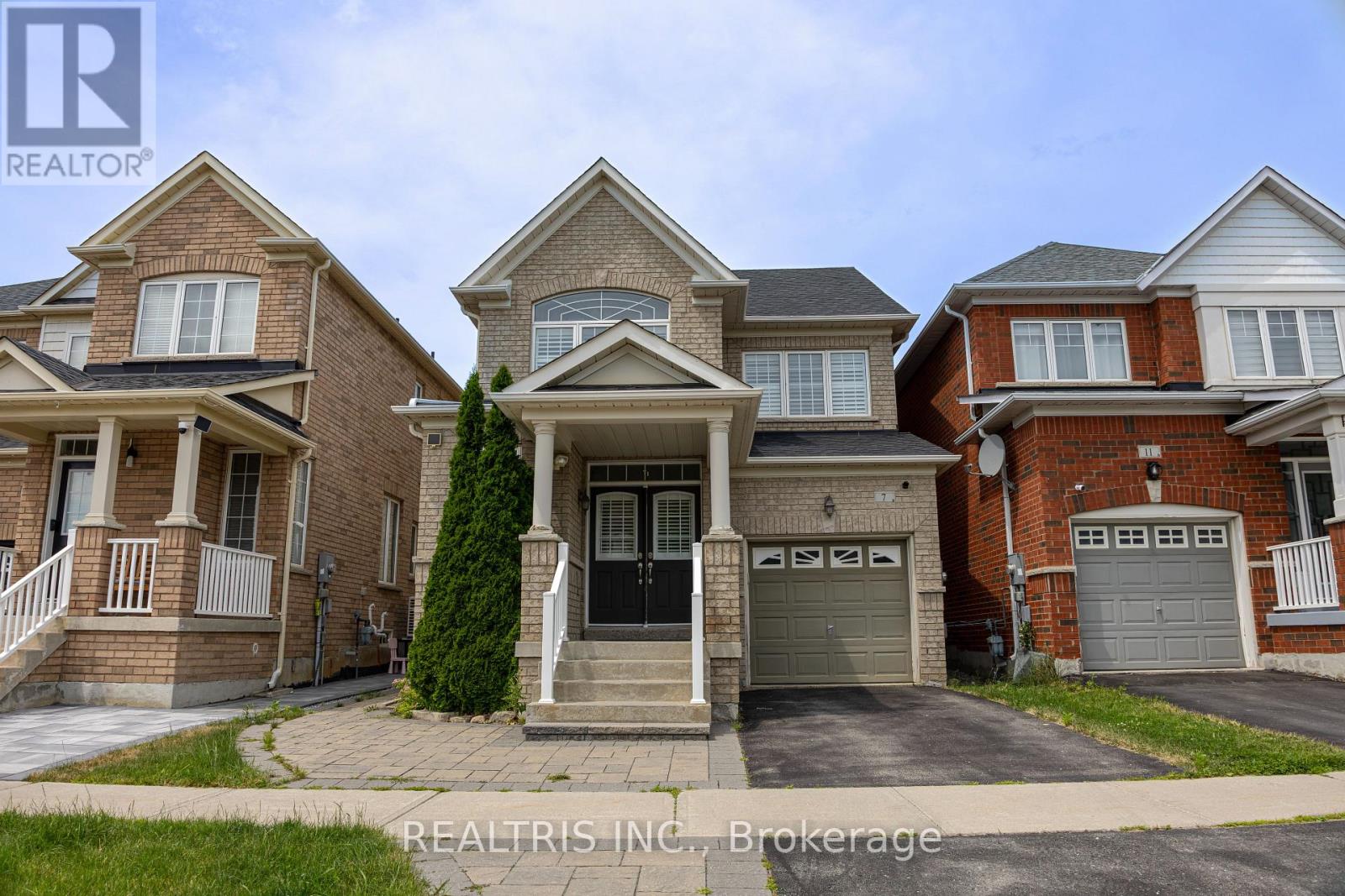 7 MANTLE AVENUE, Whitchurch-Stouffville, Ontario
