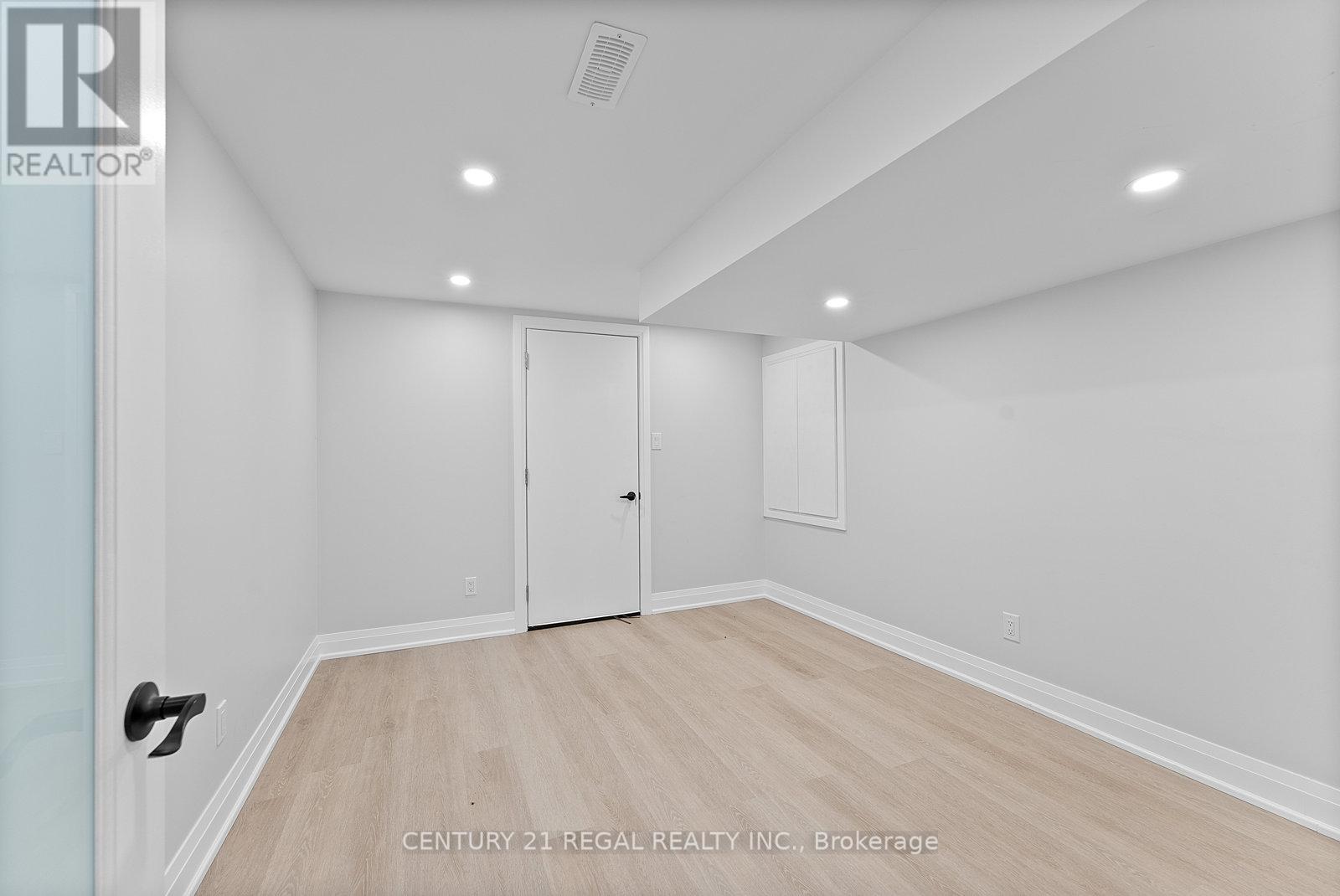 145 Roy Harper Avenue, Aurora, Ontario  L4G 7C4 - Photo 27 - N13507096