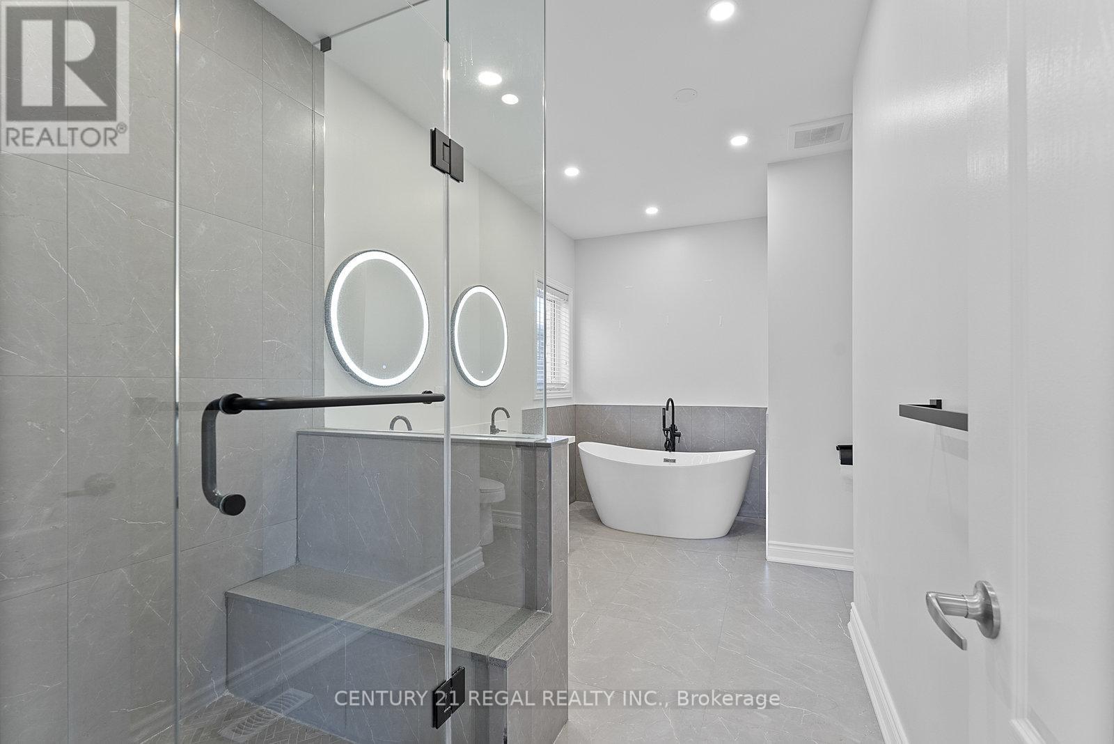 145 Roy Harper Avenue, Aurora, Ontario  L4G 7C4 - Photo 15 - N13507096