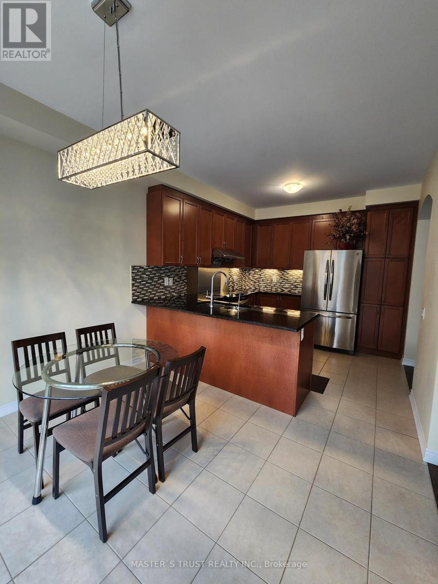 53 Kidd Street, Bradford West Gwillimbury, Ontario  L3Z 0V5 - Photo 8 - N13507216