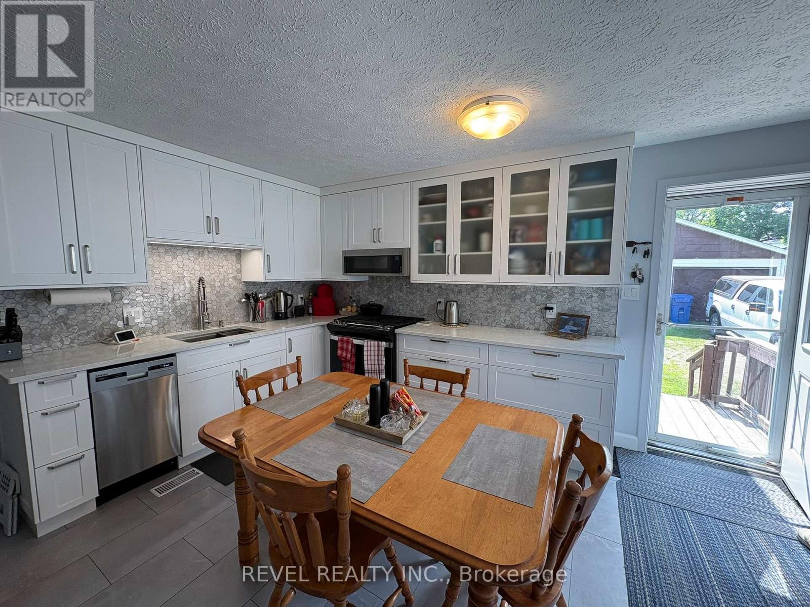 36 Stewart Avenue, Kapuskasing, Ontario  P5N 1S2 - Photo 5 - T13507098