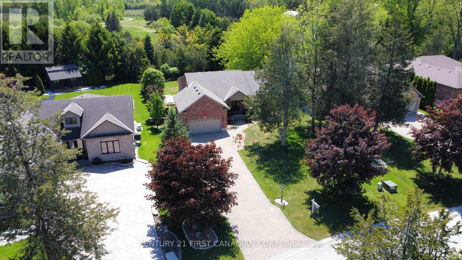 10159 MEADOWLILY CRESCENT, Lambton Shores, Ontario