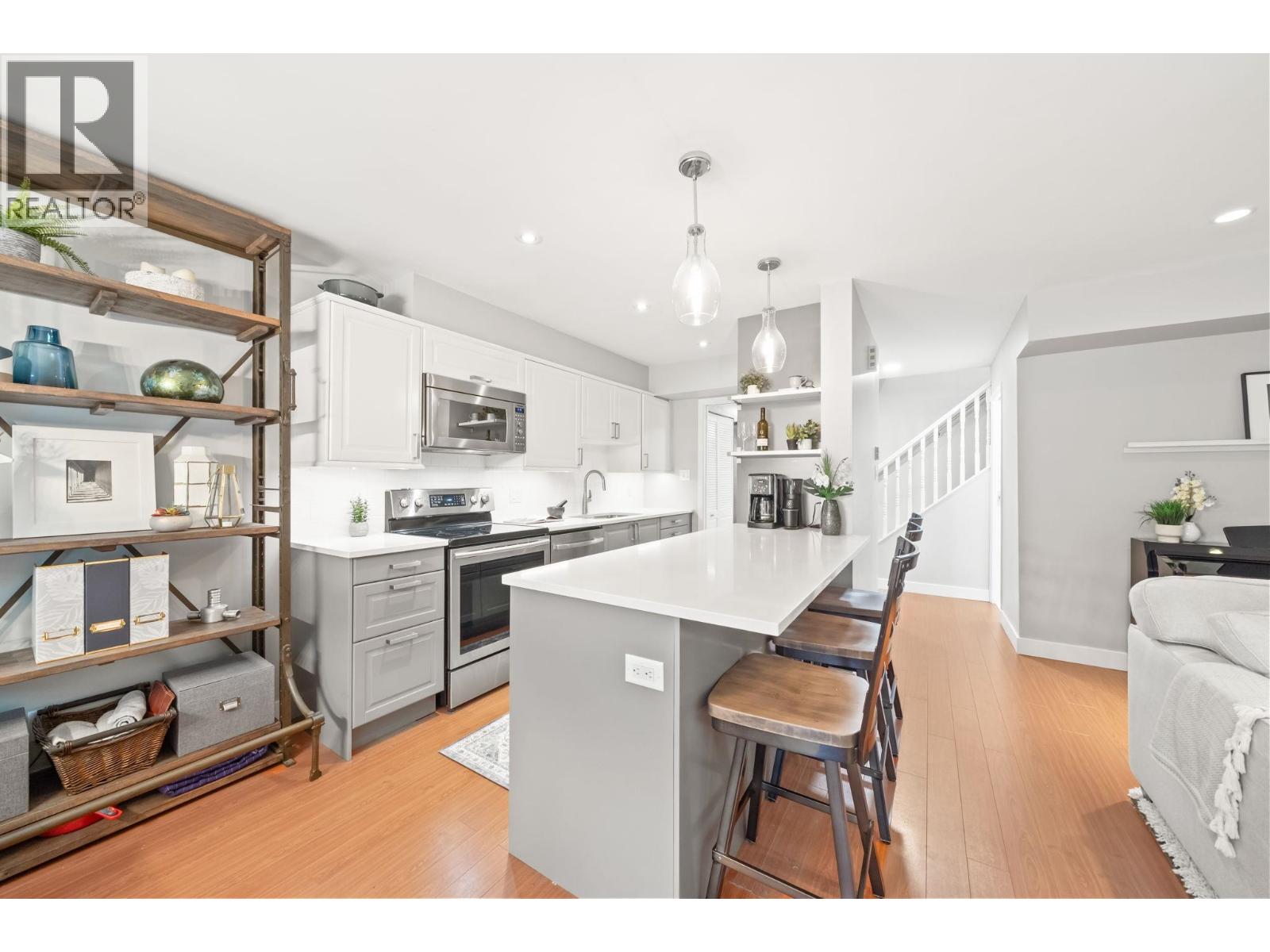 2 9151 Forest Grove Drive, Burnaby, British Columbia  V5A 3Z5 - Photo 16 - R3141630