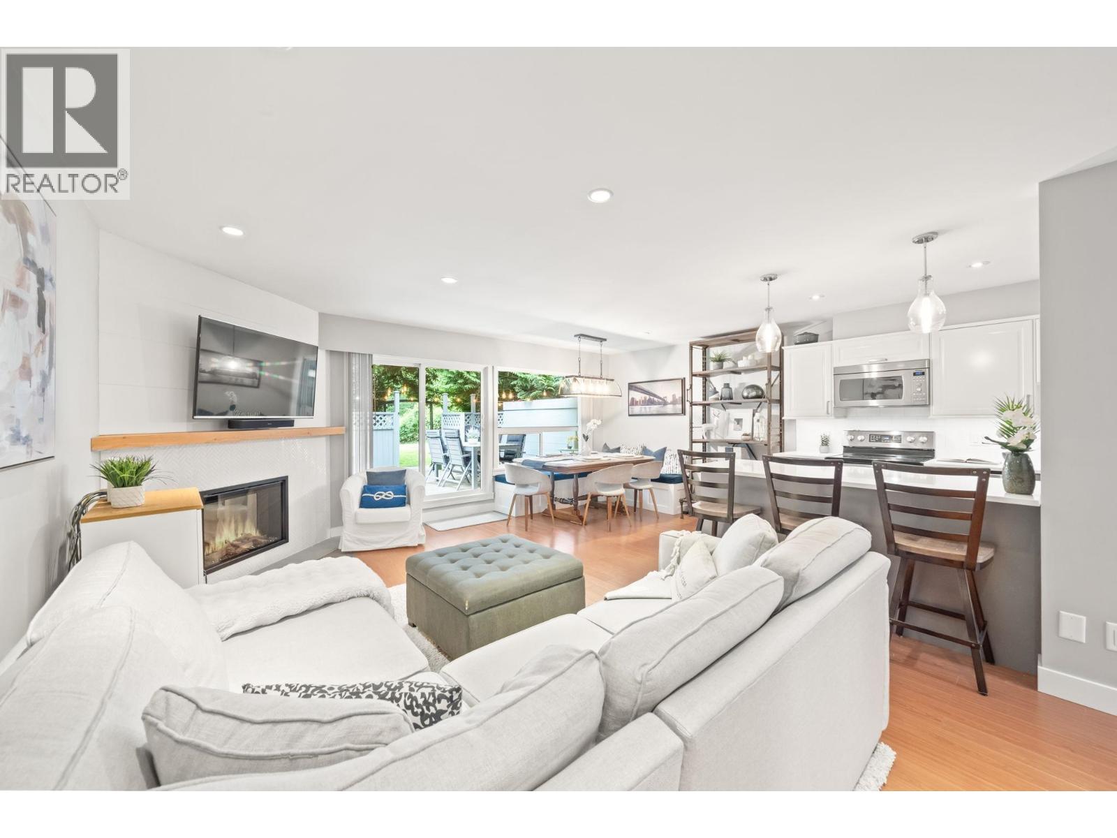 2 9151 Forest Grove Drive, Burnaby, British Columbia  V5A 3Z5 - Photo 7 - R3141630
