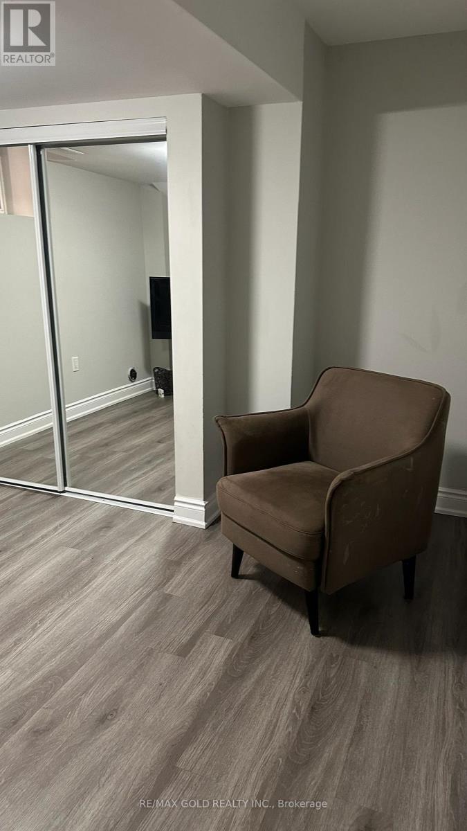 Unit 2 Bsmt - 24 Wardsville Drive, Brampton, Ontario  L6Y 0T7 - Photo 12 - W13506610