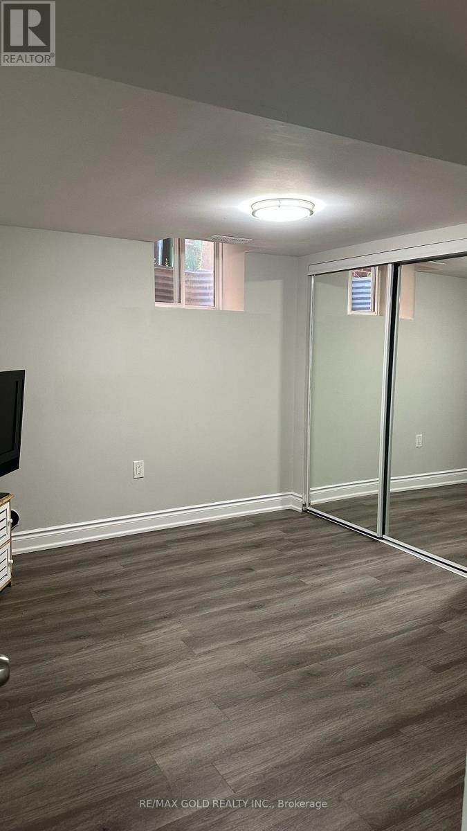 Unit 2 Bsmt - 24 Wardsville Drive, Brampton, Ontario  L6Y 0T7 - Photo 11 - W13506610
