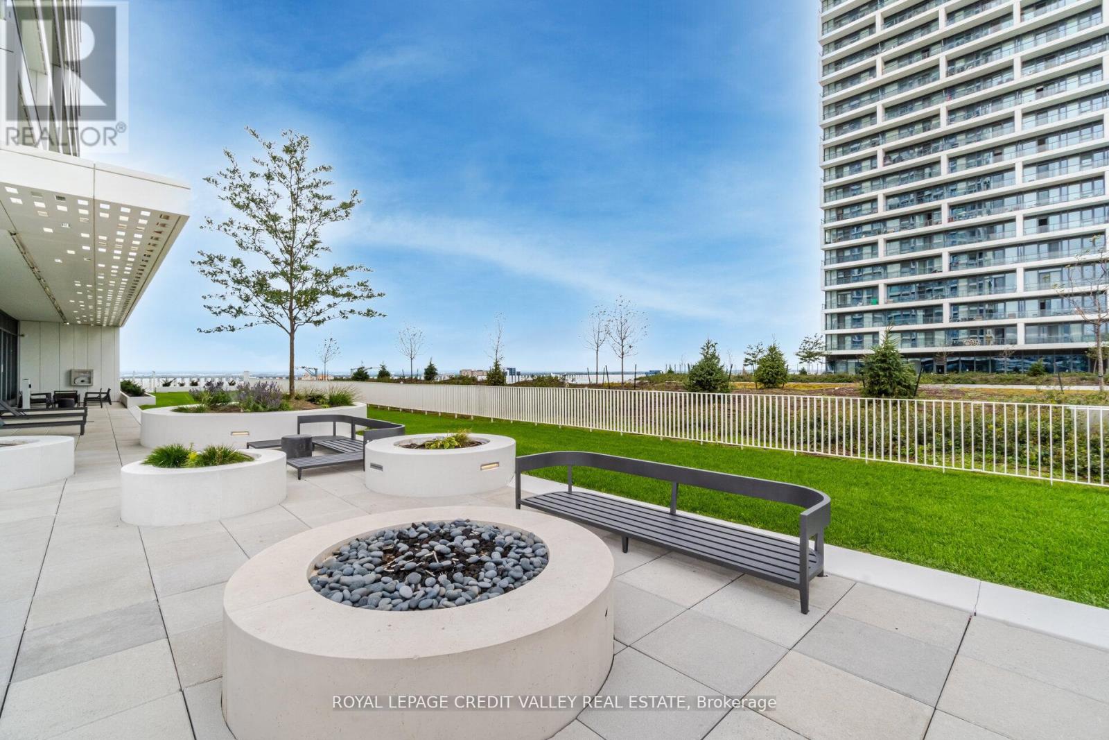 1511 - 5 Buttermill Avenue, Vaughan, Ontario  L4K 0J5 - Photo 38 - N13507652