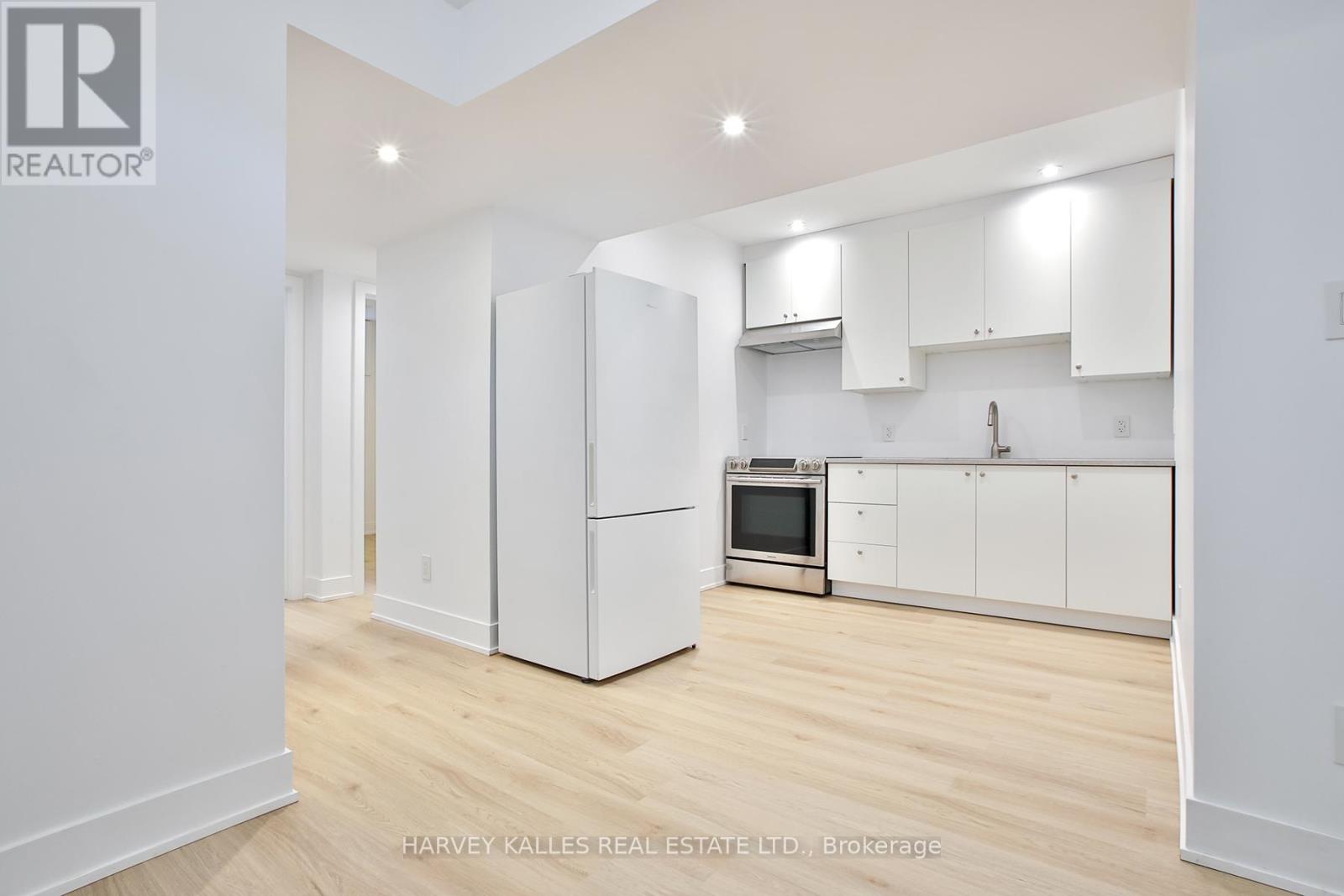 112 Fourth Street, Toronto, Ontario M8V 2Y7 - Photo 6 - W13506664