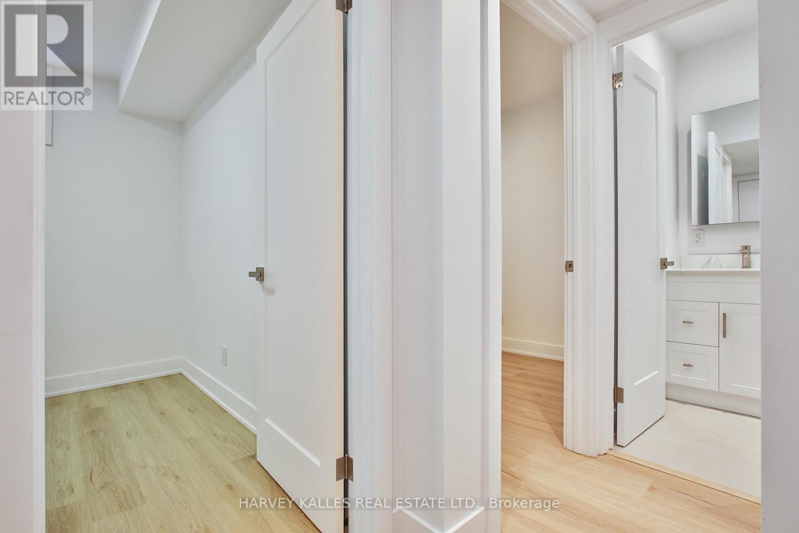 112 Fourth Street, Toronto, Ontario M8V 2Y7 - Photo 19 - W13506664