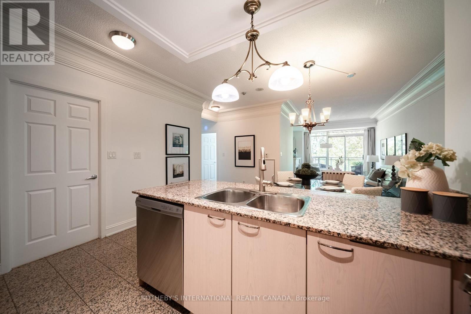 302 - 80 Palace Pier Court, Toronto, Ontario M8V 4C1 - Photo 7 - W13507046