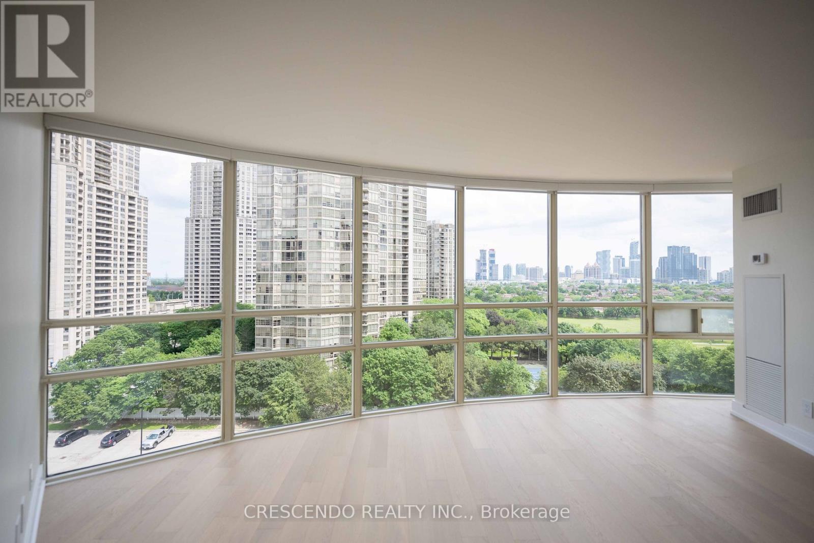 1006 - 50 Eglinton Avenue W, Mississauga, Ontario  L5R 3P5 - Photo 7 - W13507062