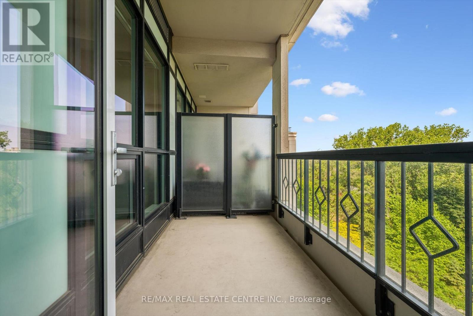 524 - 2 Old Mill Drive, Toronto, Ontario M6S 0A2 - Photo 18 - W13507132