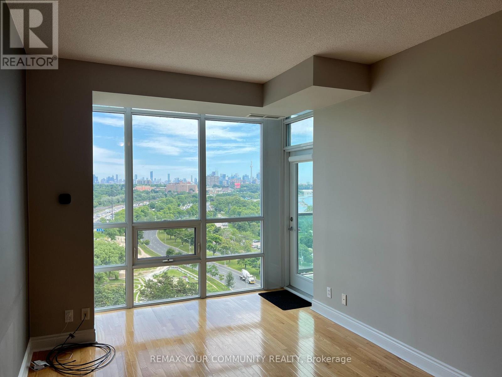 1409 - 1900 Lake Shore Boulevard W, Toronto, Ontario  M6S 1A4 - Photo 9 - W13507168