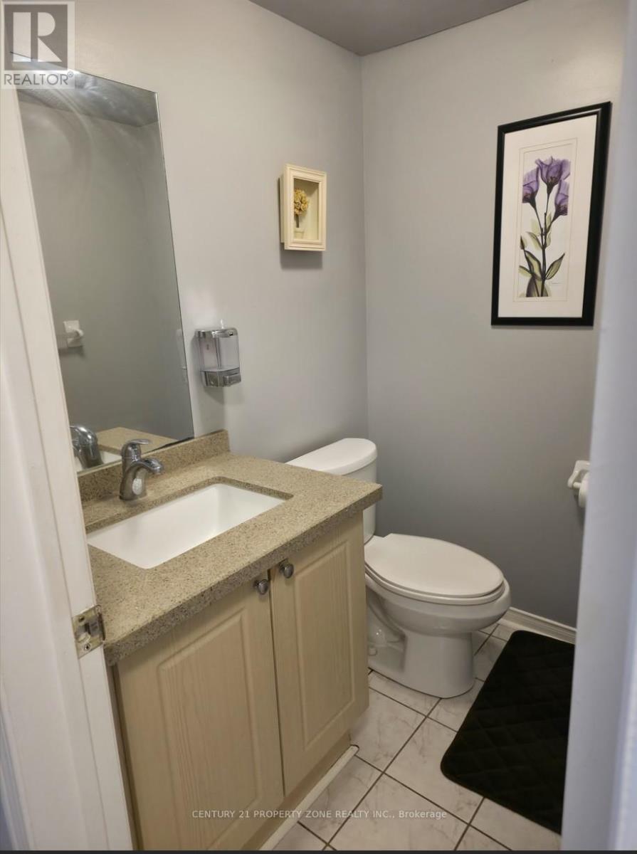710 Stonebridge Avenue, Mississauga, Ontario  L5V 2L9 - Photo 16 - W13507386