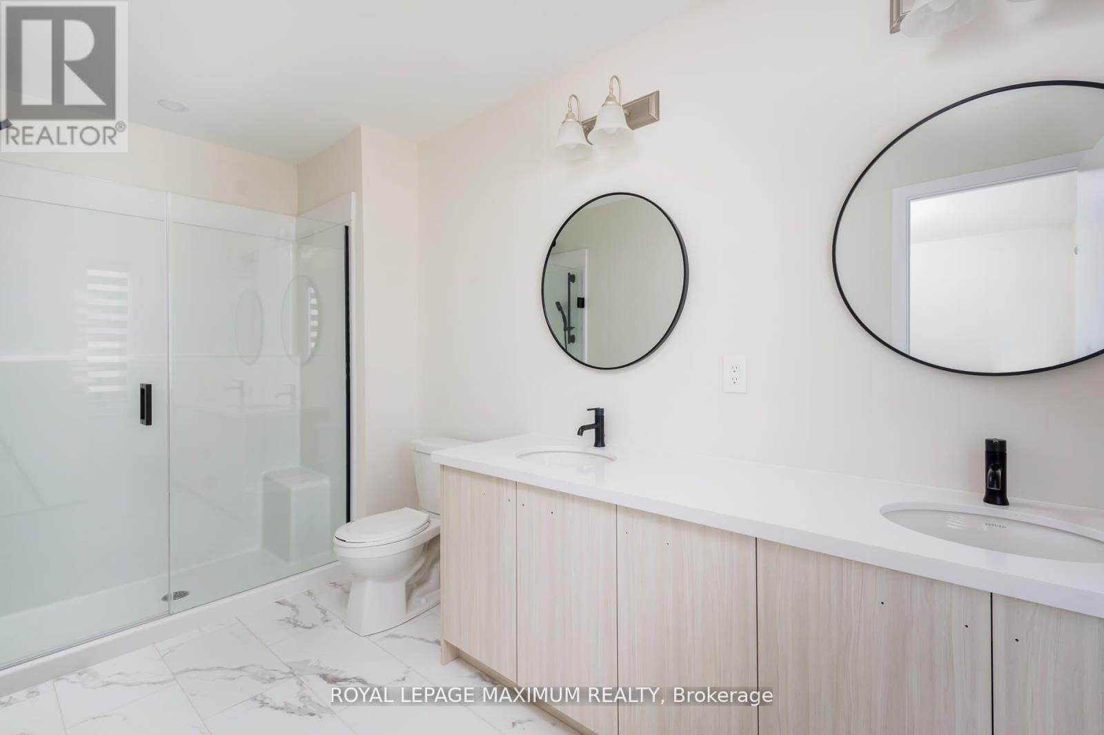 1357 Kaniv Street, Oakville, Ontario  L6M 4L8 - Photo 18 - W13507400