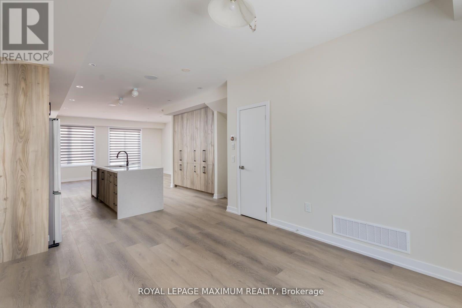 1357 Kaniv Street, Oakville, Ontario  L6M 4L8 - Photo 13 - W13507400