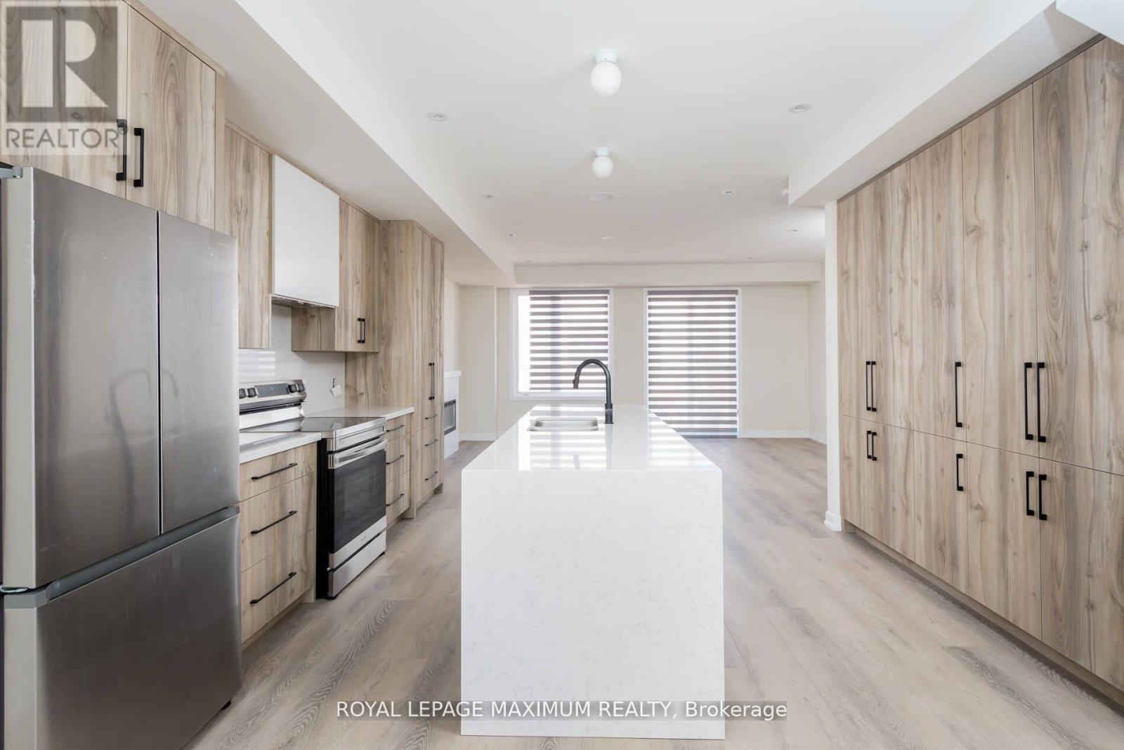 1357 Kaniv Street, Oakville, Ontario  L6M 4L8 - Photo 5 - W13507400