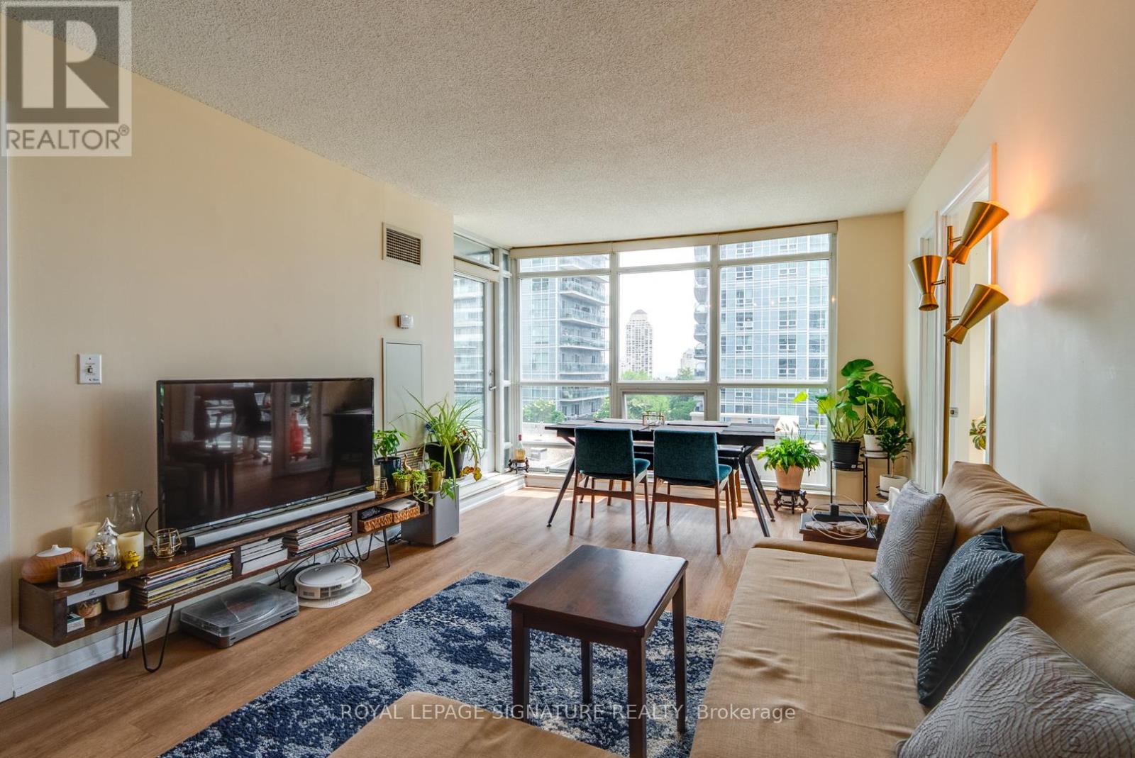 714 - 185 Legion Road, Toronto, Ontario  M8Y 0A1 - Photo 2 - W13507484