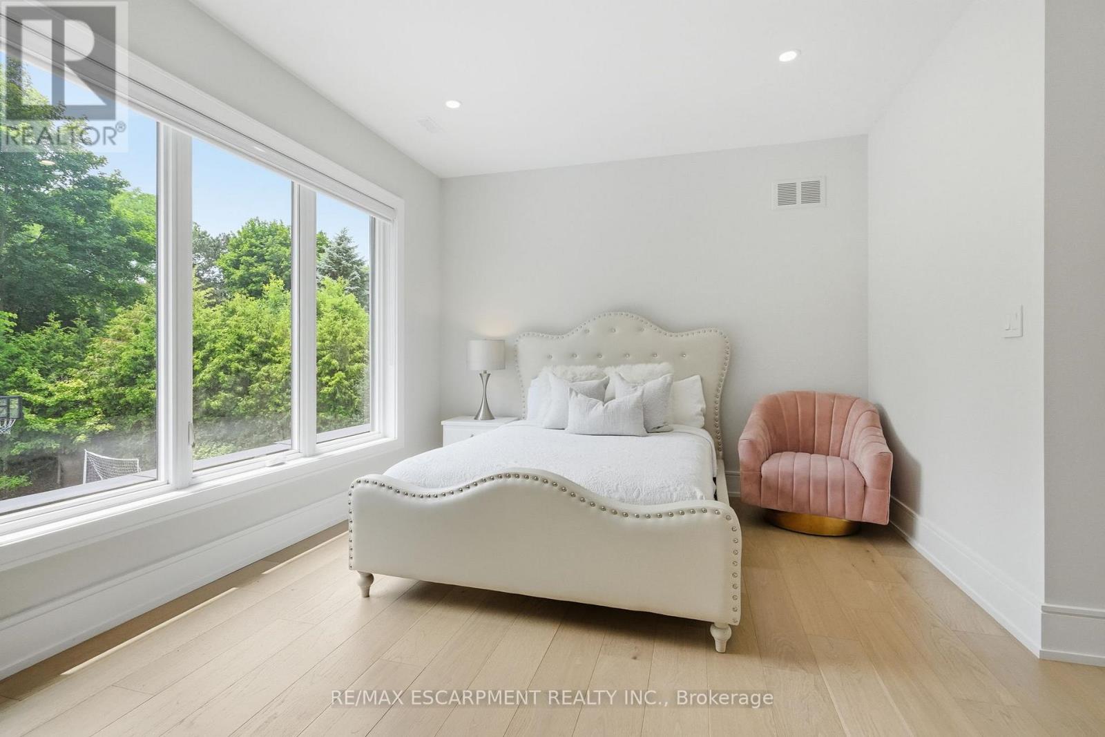 1544 Lochlin Trail, Mississauga, Ontario  L5G 3V7 - Photo 30 - W13507450