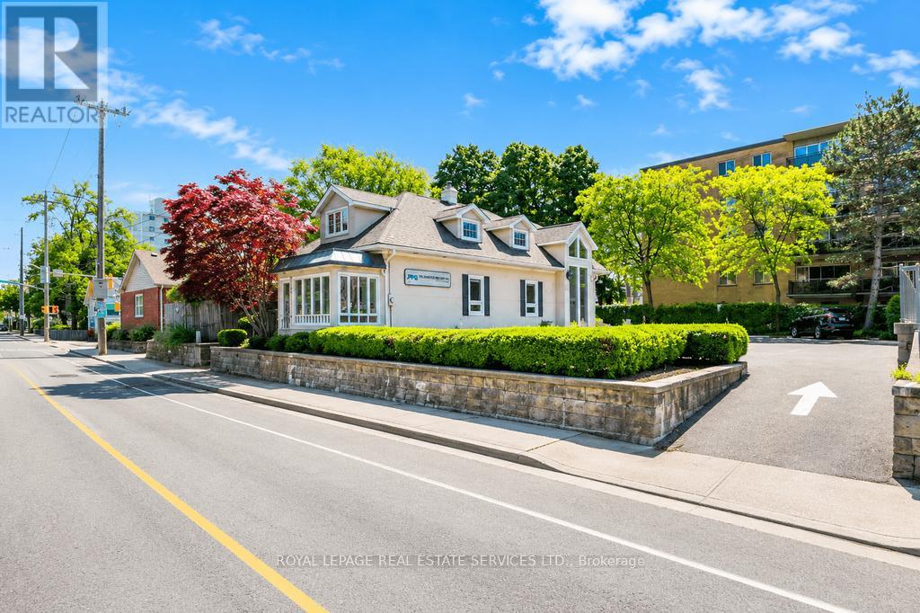 34 REBECCA STREET, Oakville, Ontario