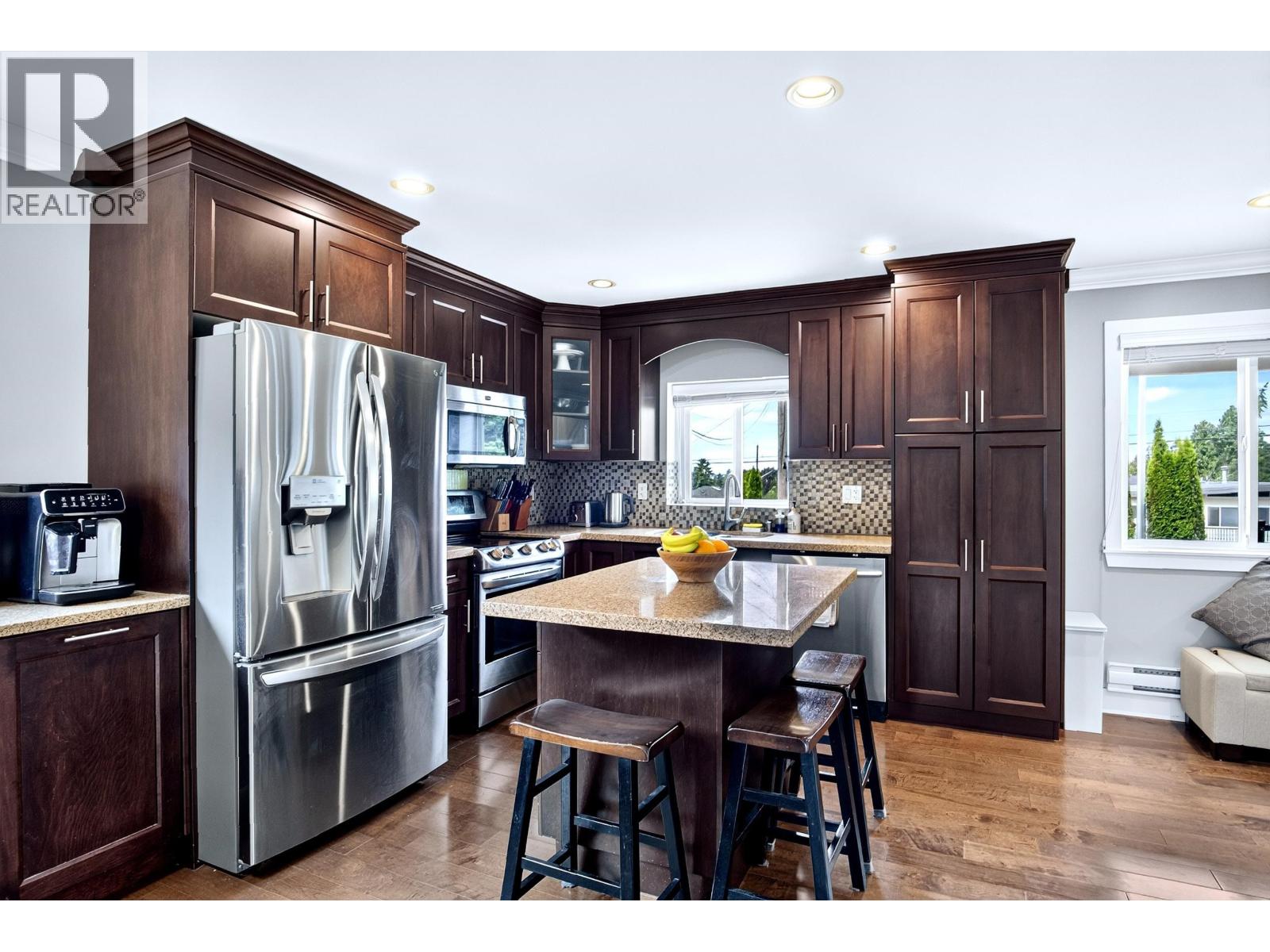 369 Mundy Street, Coquitlam, British Columbia  V3K 5M7 - Photo 6 - R3141518