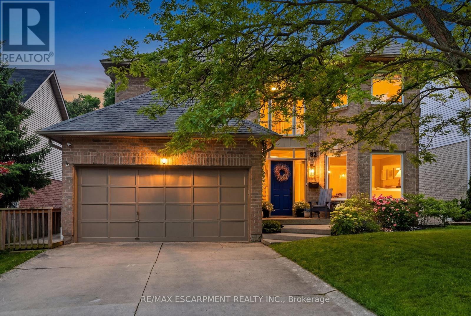 92 JEROME PARK DRIVE, Hamilton, Ontario