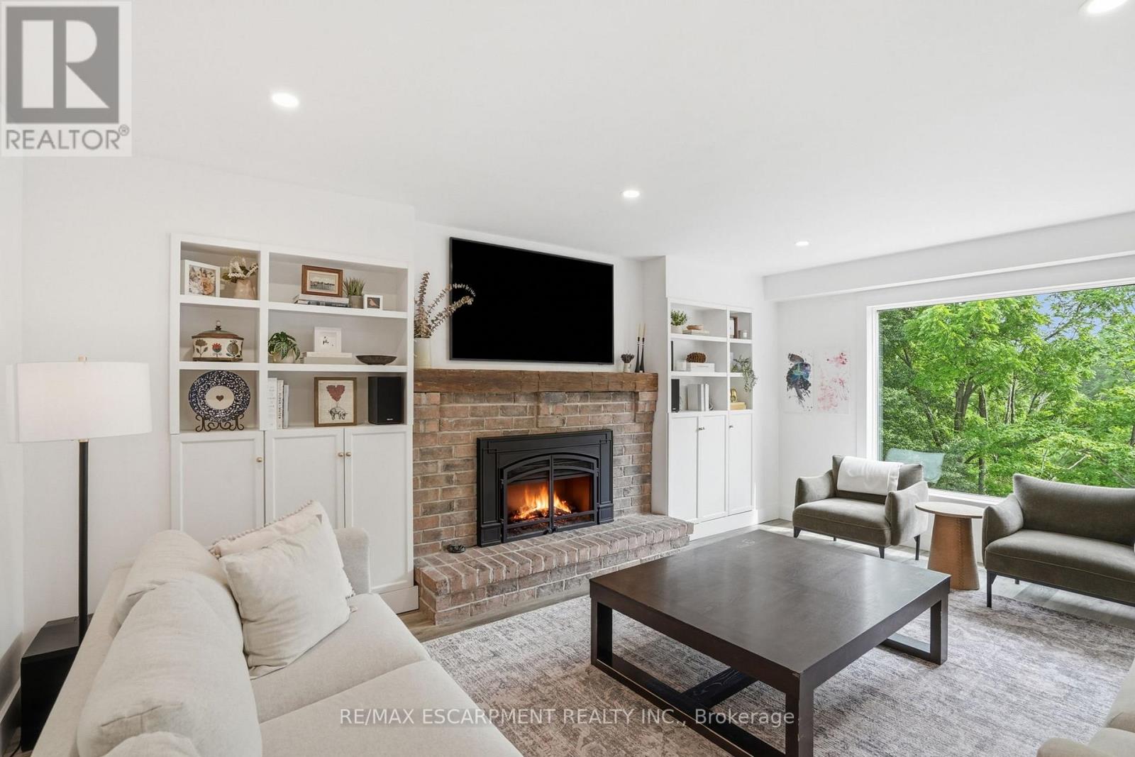 92 Jerome Park Drive, Hamilton, Ontario  L9H 6H3 - Photo 6 - X13506106