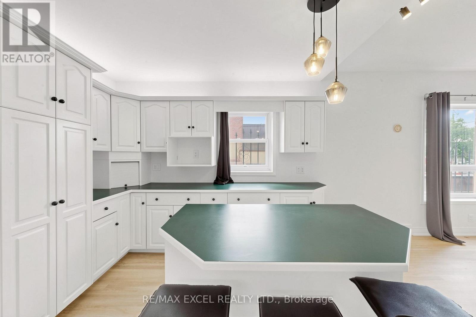 Main - 259 Victoria Avenue N, Hamilton, Ontario  L8L 5G3 - Photo 9 - X13507274