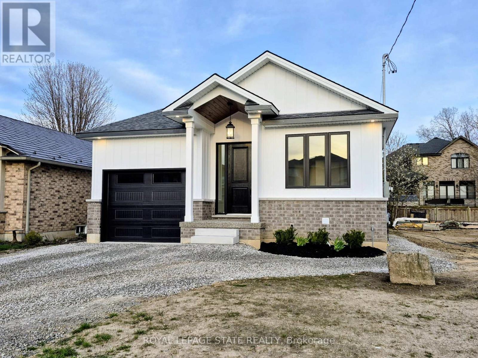 Main - 115 Chesley Street, Hamilton, Ontario  L9C 3V9 - Photo 3 - X13507030