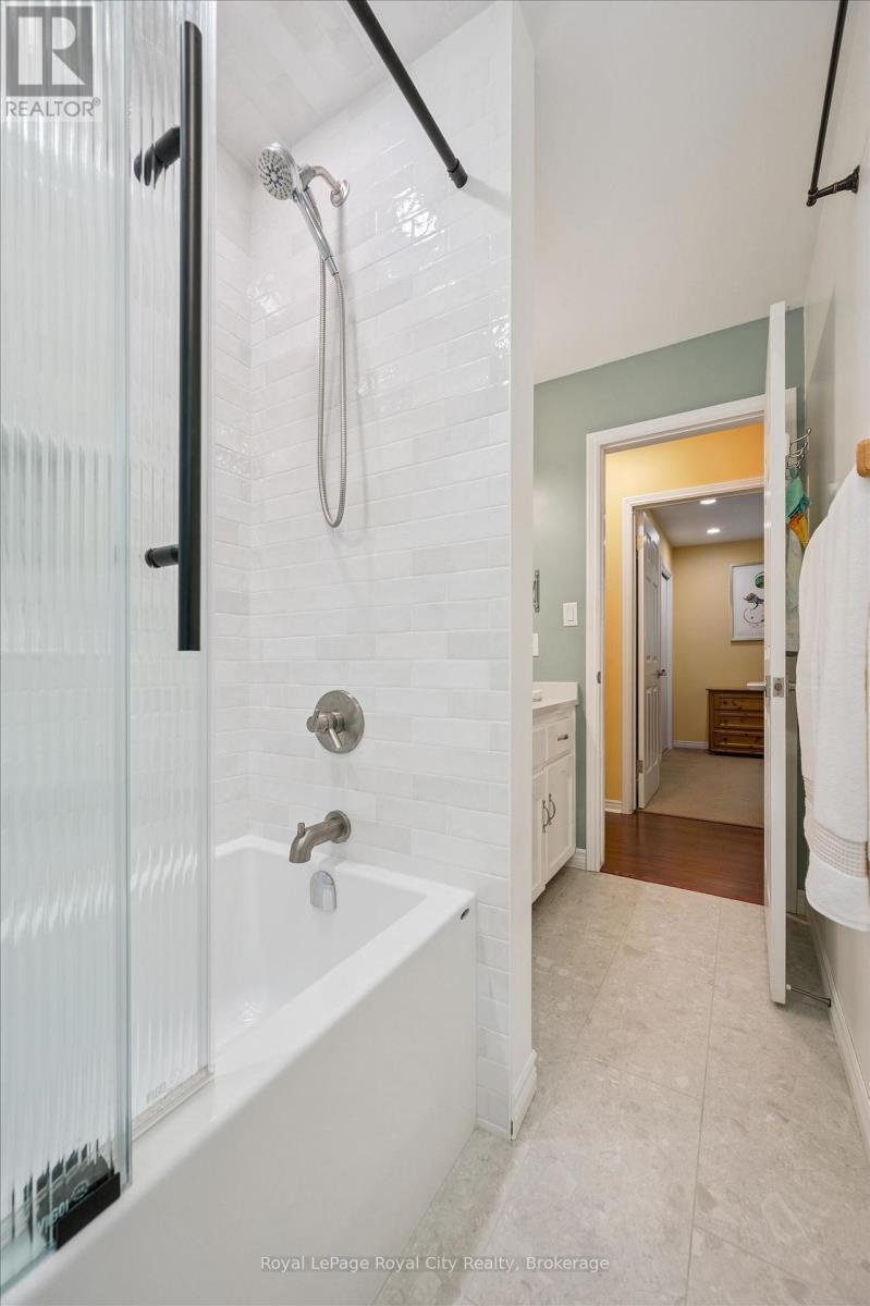 325 Provost Lane, Centre Wellington, Ontario  N1M 2N2 - Photo 29 - X13507294