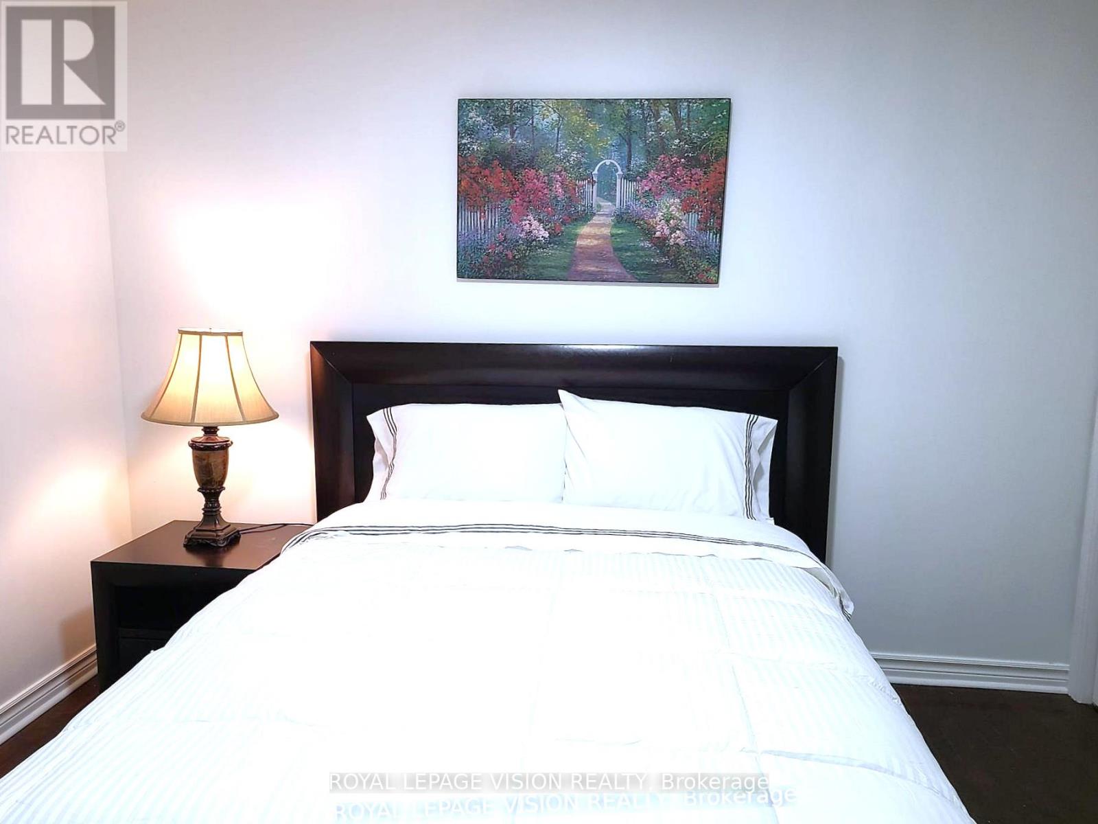 Main - 8001 Woodsview Crescent, Niagara Falls, Ontario  L2H 3E9 - Photo 8 - X13507462