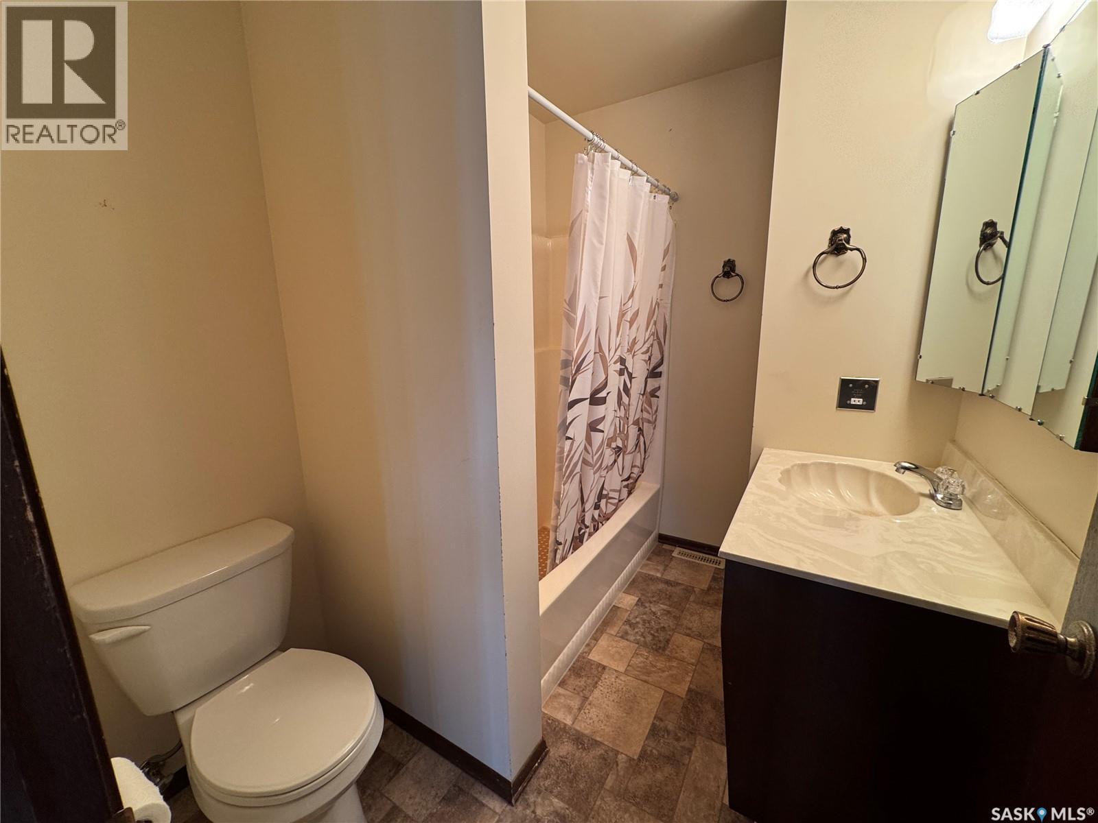 260 Battleford Trail, Swift Current, Saskatchewan  S9H 4J5 - Photo 17 - SK041045