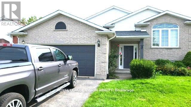 MAIN - 8001 WOODSVIEW CRESCENT, Niagara Falls, Ontario