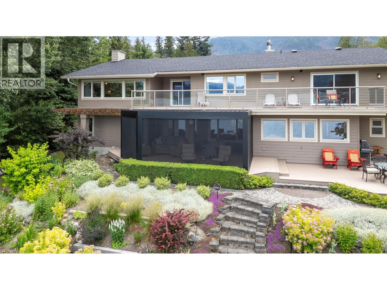777 Coubeaux Place, Sorrento, British Columbia  V0E 2W1 - Photo 18 - 10393294
