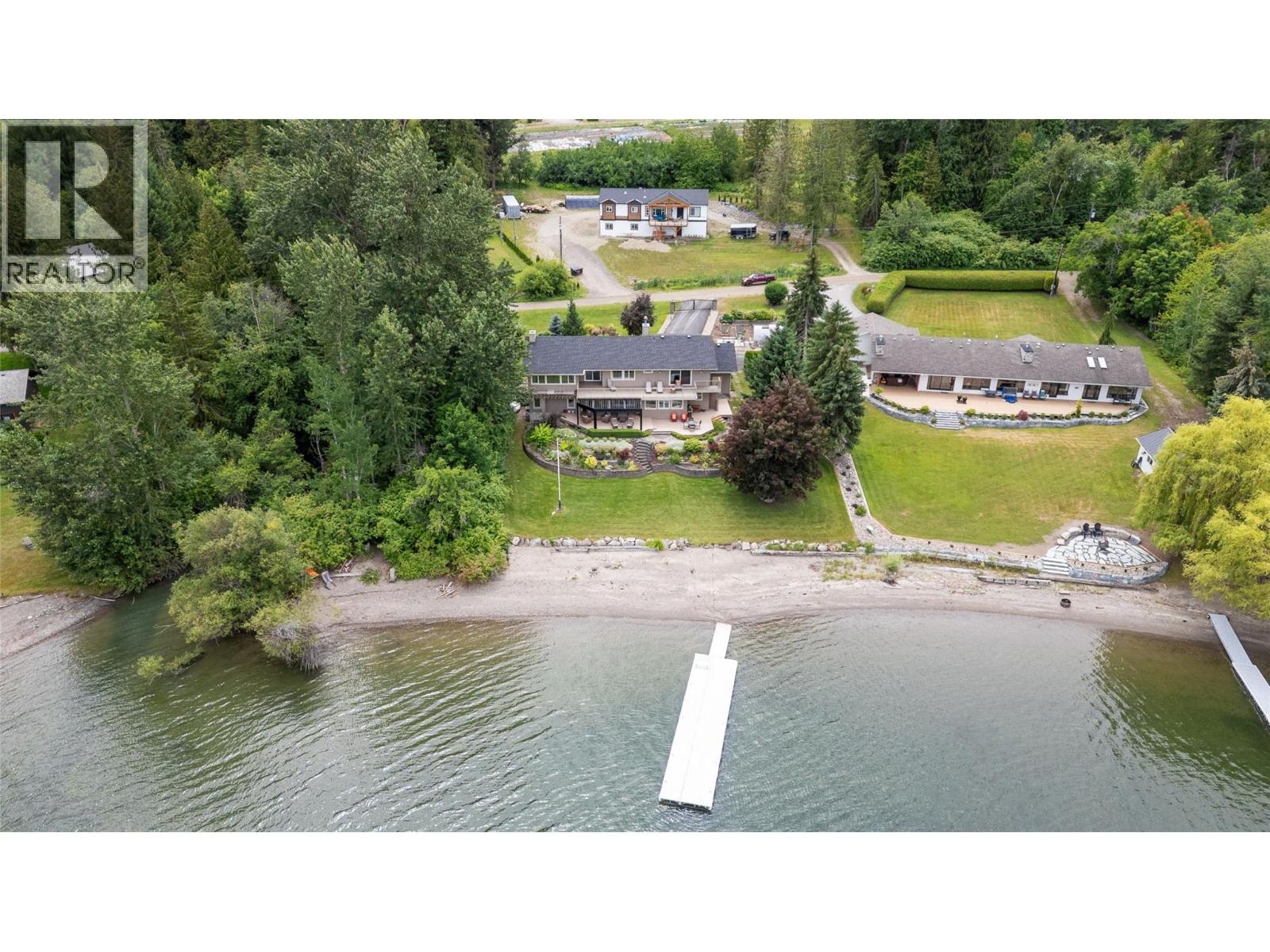 777 Coubeaux Place, Sorrento, British Columbia  V0E 2W1 - Photo 17 - 10393294