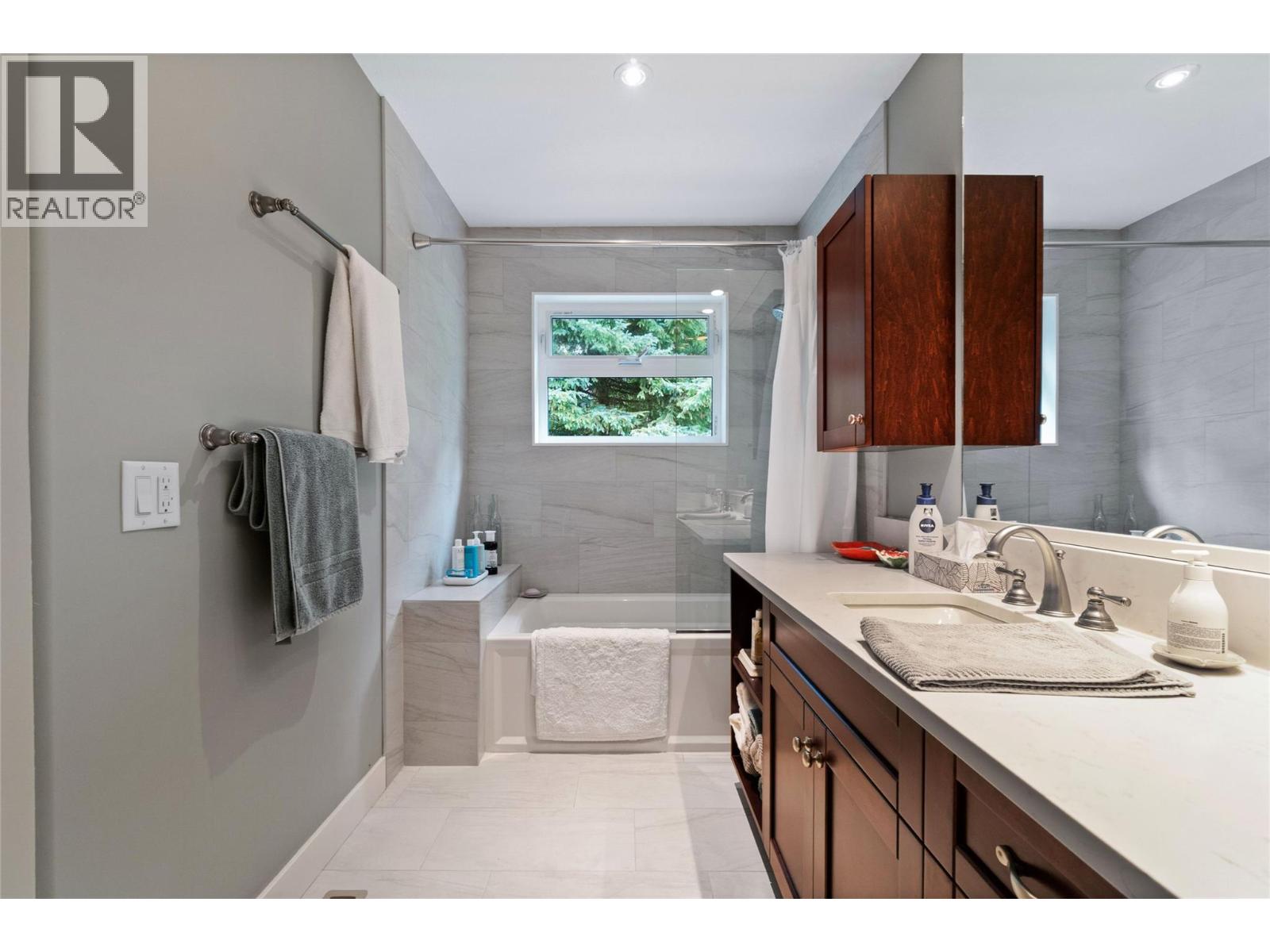 777 Coubeaux Place, Sorrento, British Columbia  V0E 2W1 - Photo 61 - 10393294