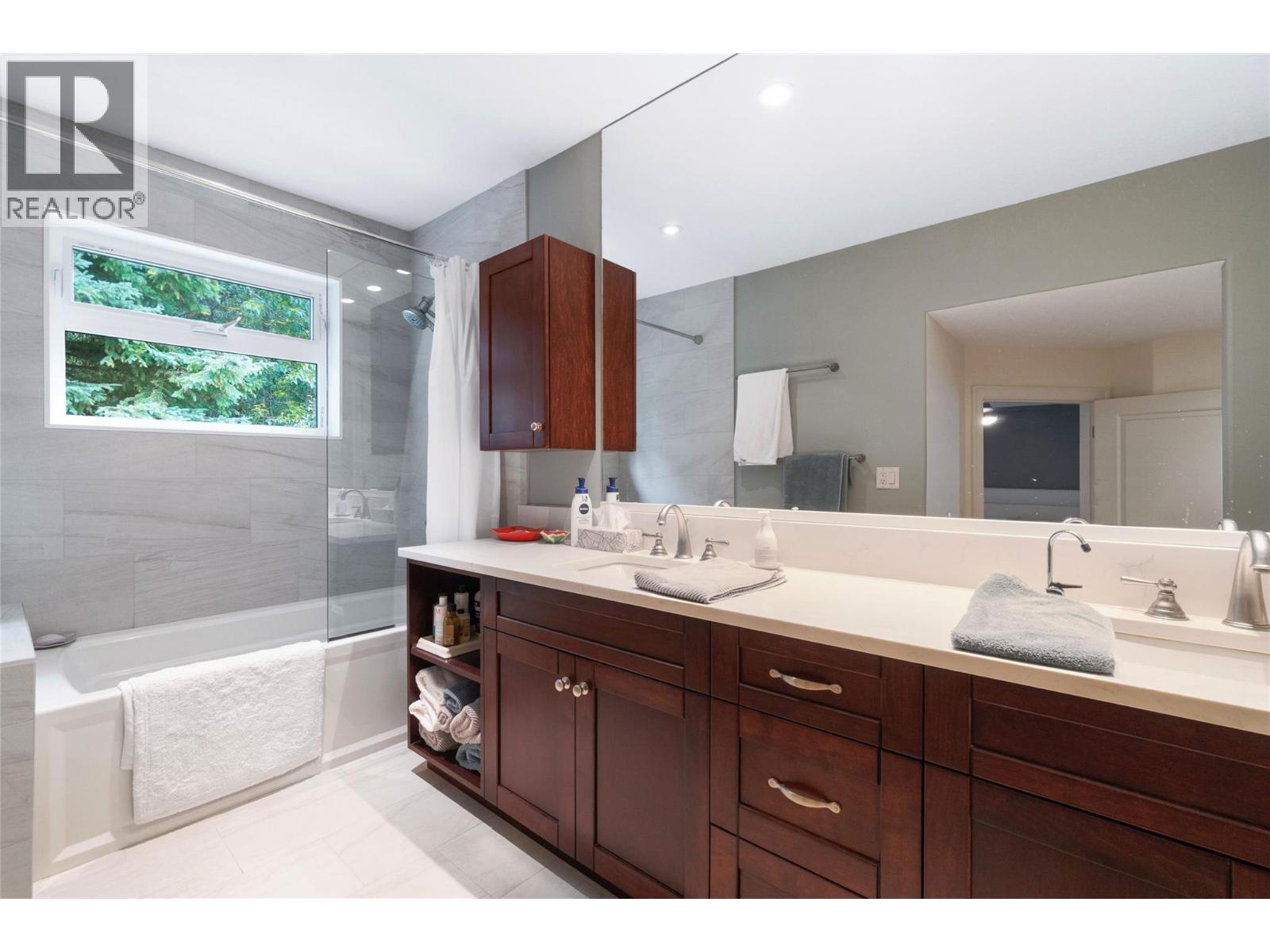 777 Coubeaux Place, Sorrento, British Columbia  V0E 2W1 - Photo 60 - 10393294
