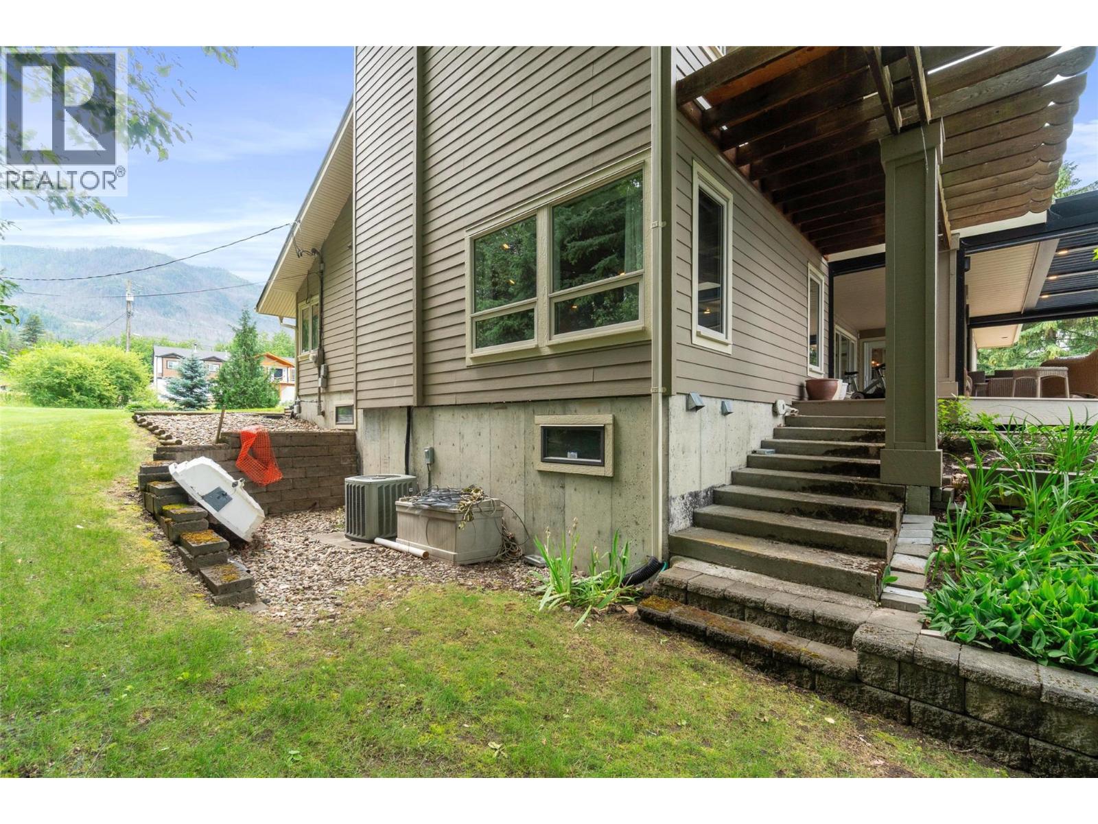 777 Coubeaux Place, Sorrento, British Columbia  V0E 2W1 - Photo 93 - 10393294