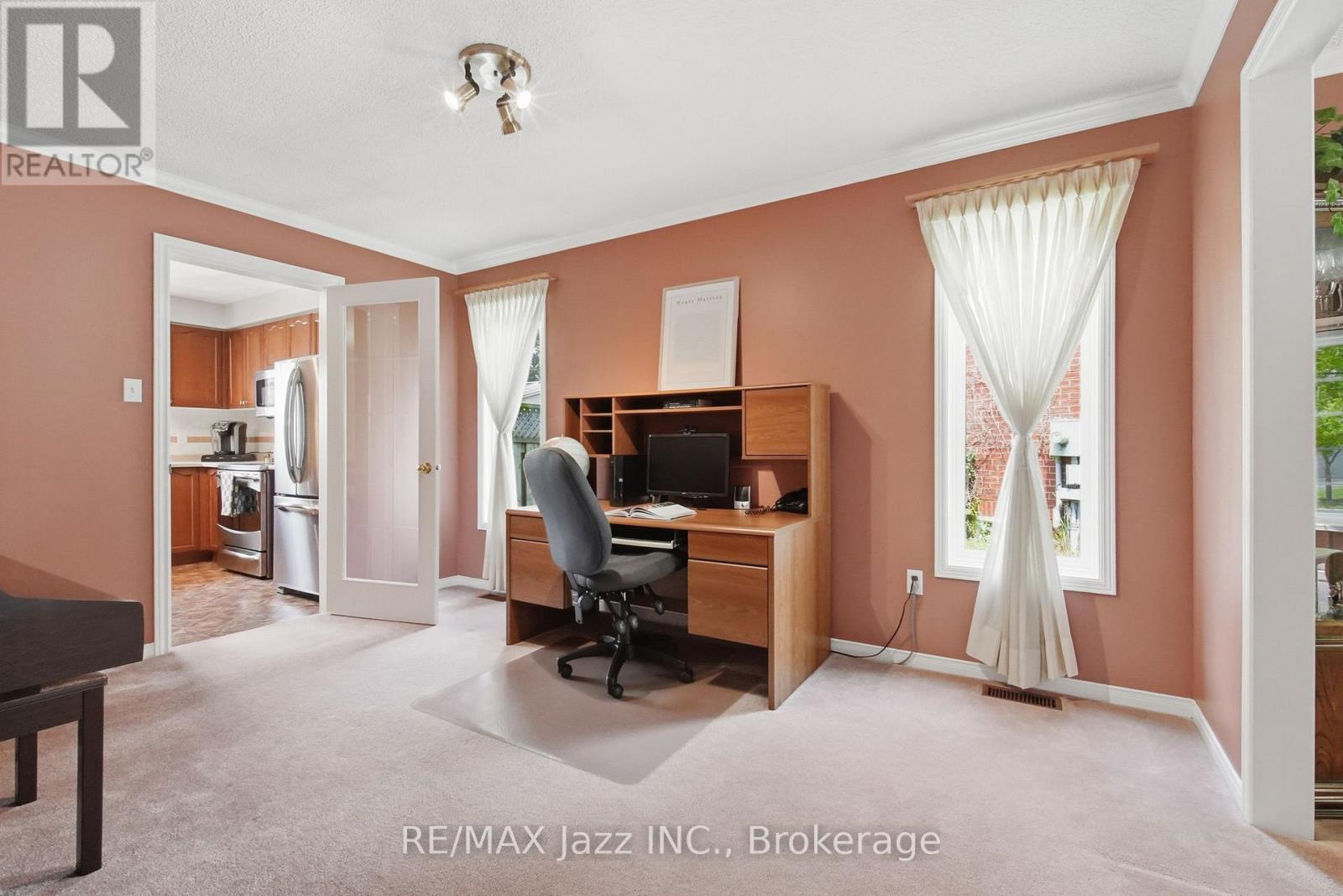 6 Aldcroft Crescent, Clarington, Ontario L1C 4P2 - Photo 11 - E13507022