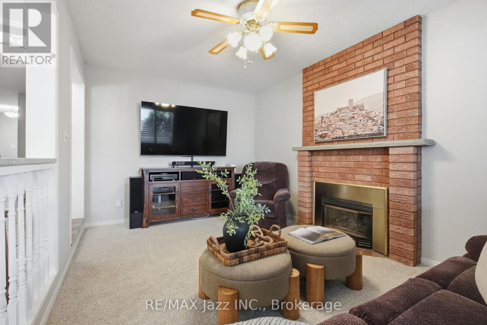 6 Aldcroft Crescent, Clarington, Ontario L1C 4P2 - Photo 14 - E13507022