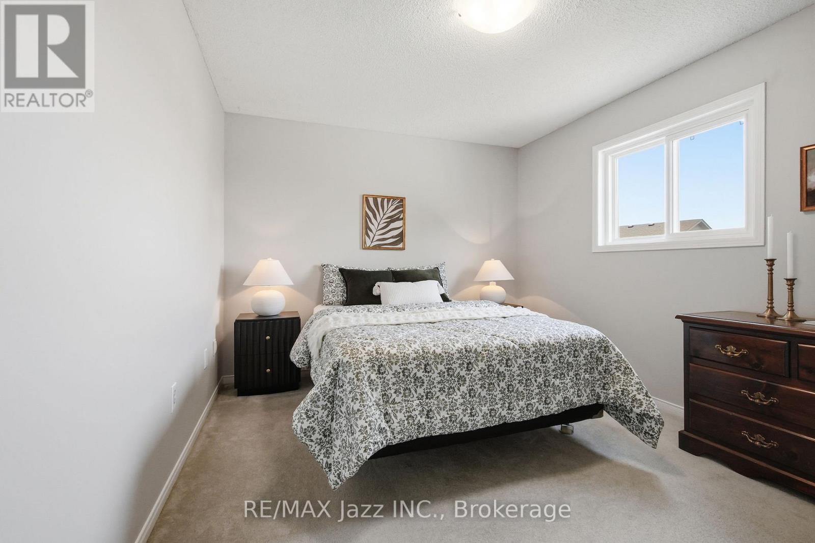 6 Aldcroft Crescent, Clarington, Ontario L1C 4P2 - Photo 25 - E13507022
