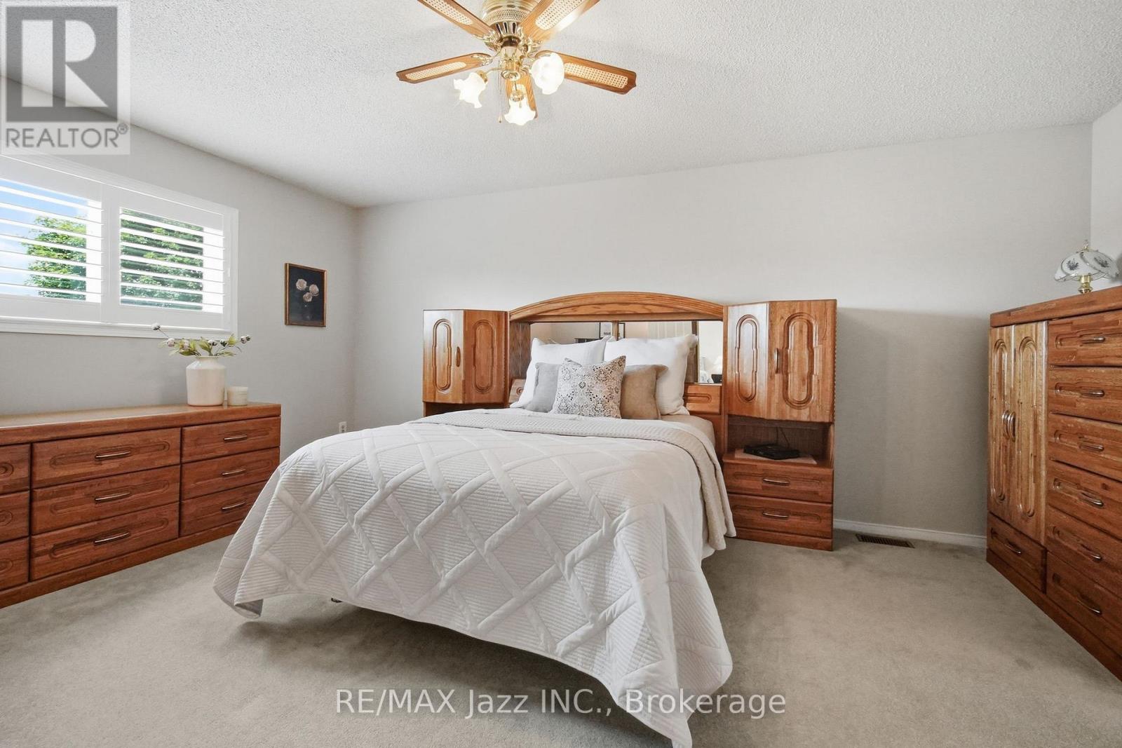 6 Aldcroft Crescent, Clarington, Ontario L1C 4P2 - Photo 34 - E13507022