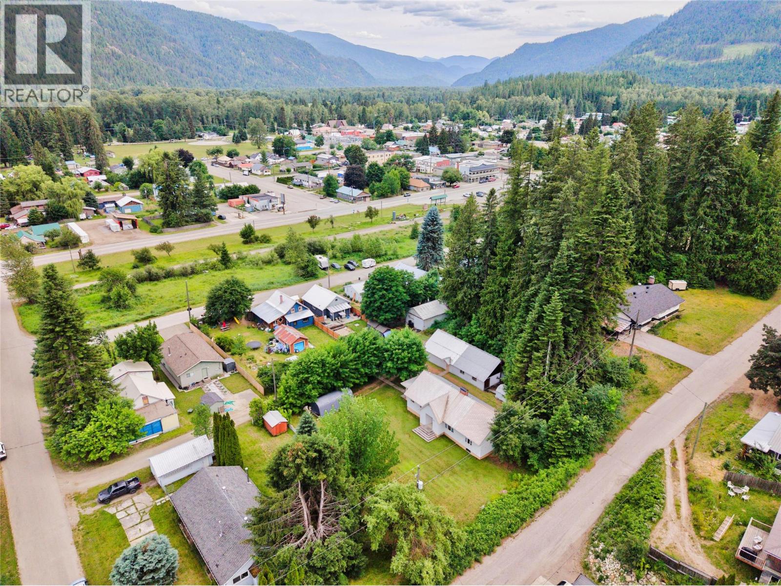 211 Maclure Avenue, Salmo, British Columbia  V0G 1Z0 - Photo 56 - 10393179