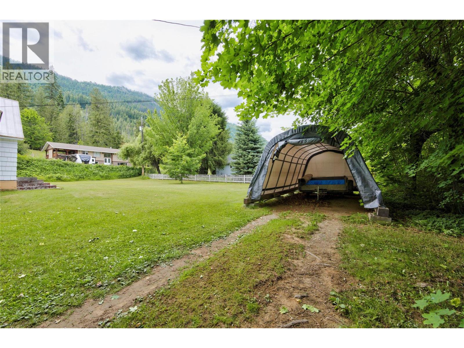211 Maclure Avenue, Salmo, British Columbia  V0G 1Z0 - Photo 55 - 10393179