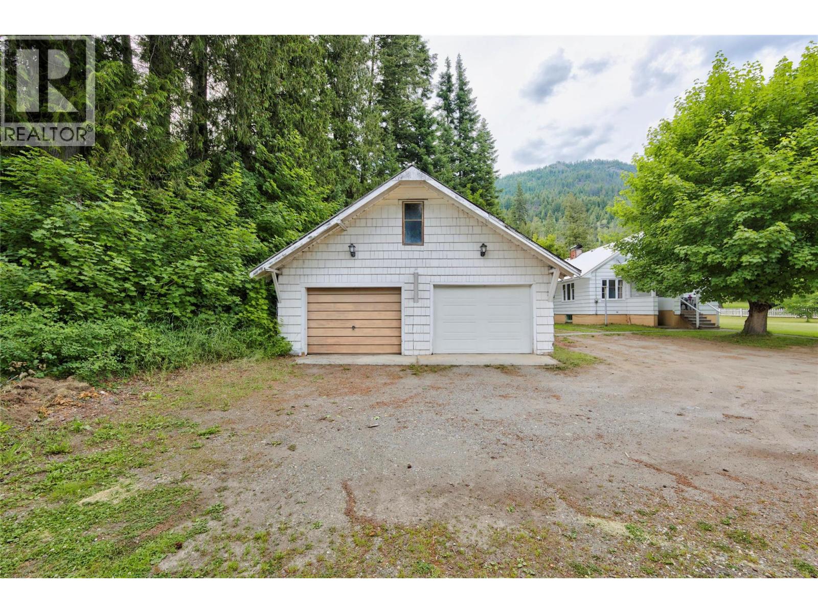 211 Maclure Avenue, Salmo, British Columbia  V0G 1Z0 - Photo 52 - 10393179