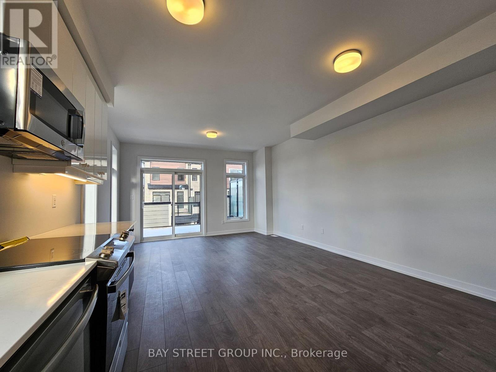 52 Aki Thomas Gardens, Toronto, Ontario  M1P 0G3 - Photo 13 - E13507812