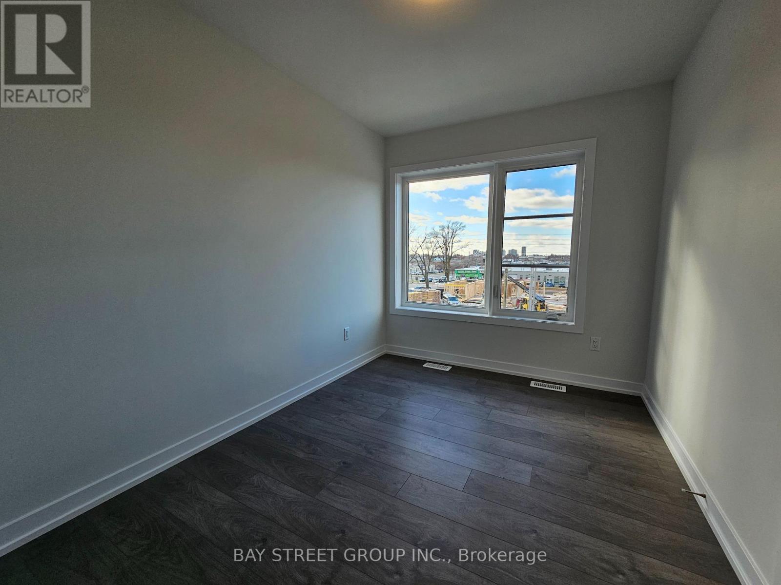 52 Aki Thomas Gardens, Toronto, Ontario  M1P 0G3 - Photo 29 - E13507812