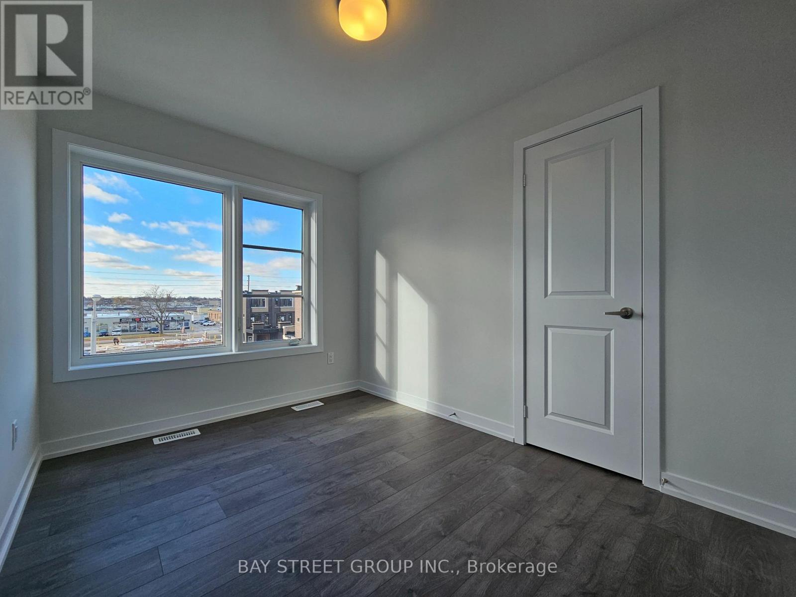 52 Aki Thomas Gardens, Toronto, Ontario  M1P 0G3 - Photo 30 - E13507812