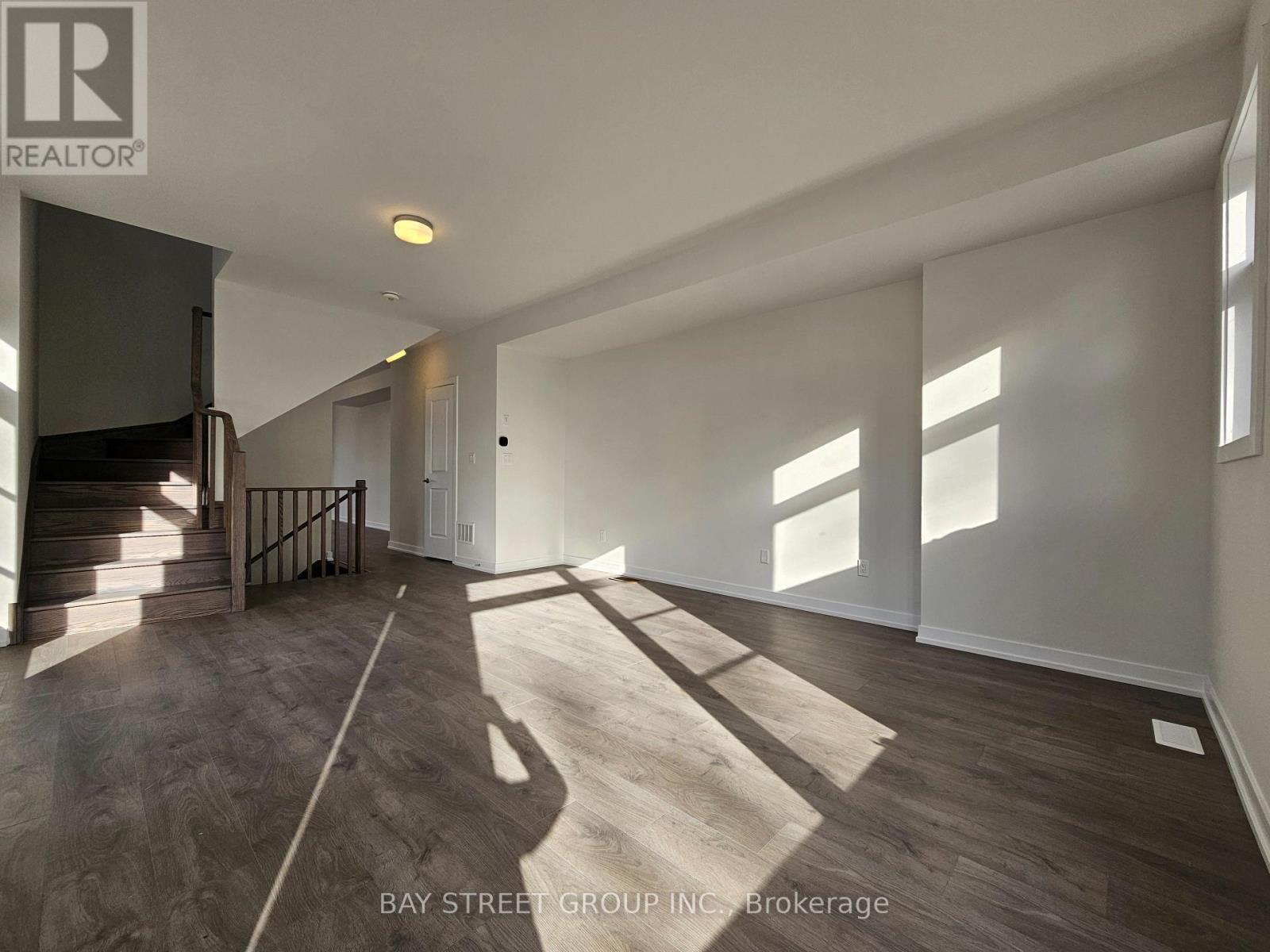 52 Aki Thomas Gardens, Toronto, Ontario  M1P 0G3 - Photo 6 - E13507812
