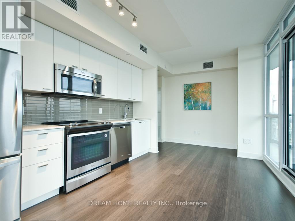2902 - 30 Roehampton Avenue, Toronto, Ontario  M4P 0B9 - Photo 3 - C13507870
